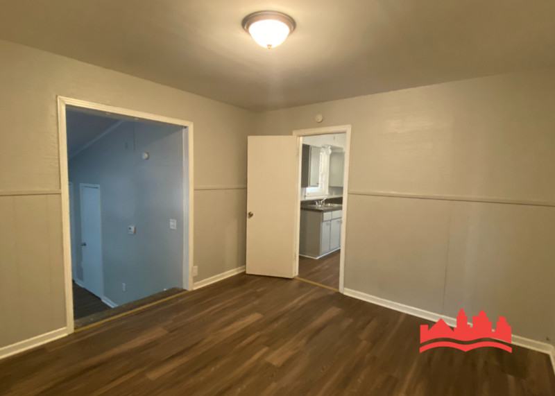 3642 Gillie St – photo 5