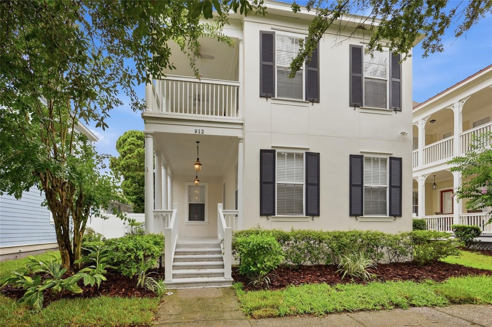 912 WATERSIDE Drive – photo 2