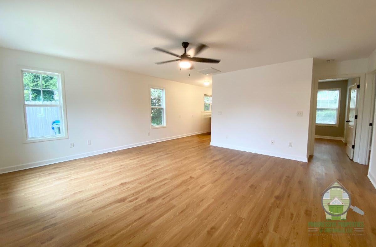 12 Mcleod Street – photo 4