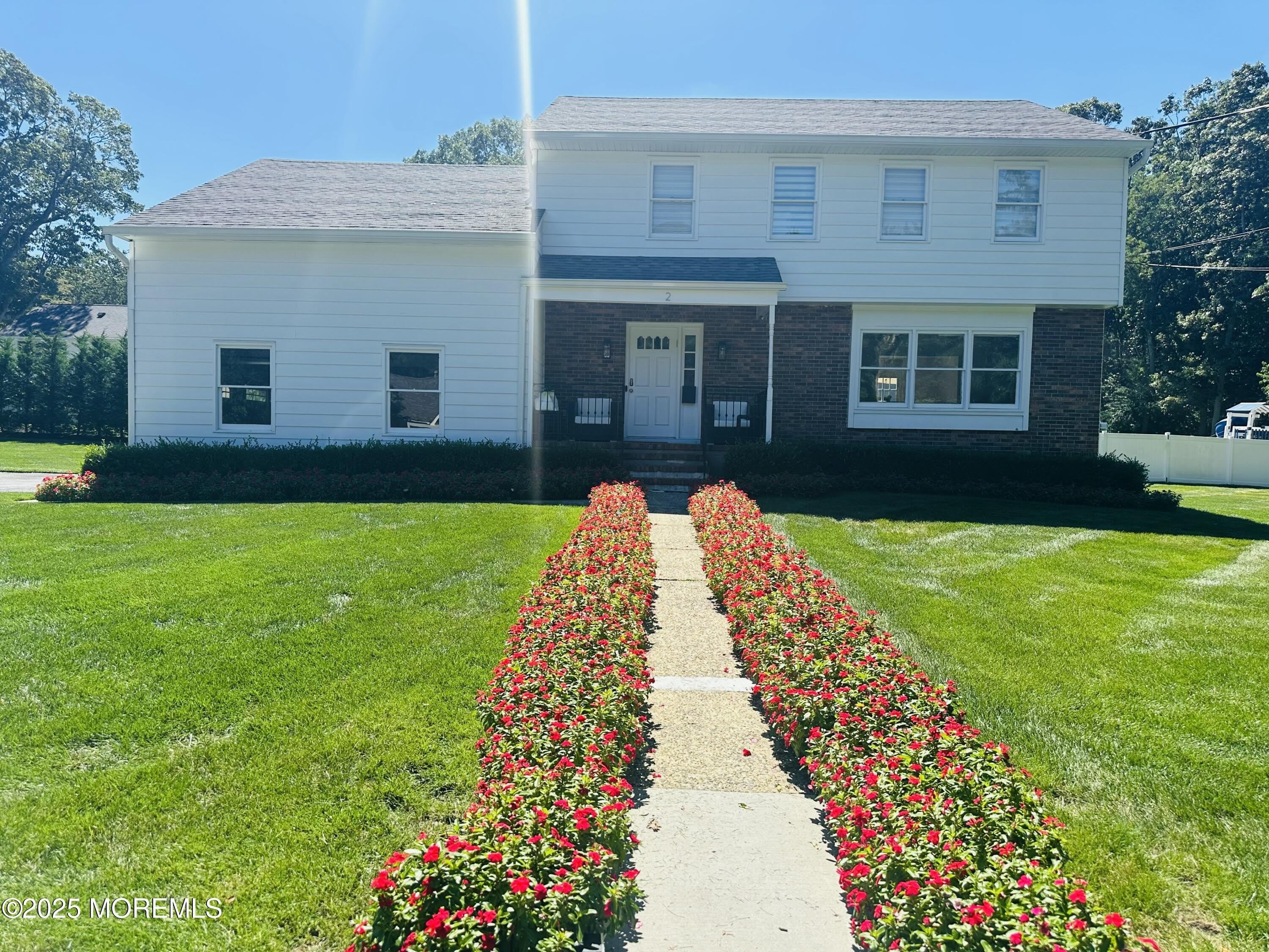 2 Campbell Court – photo 1