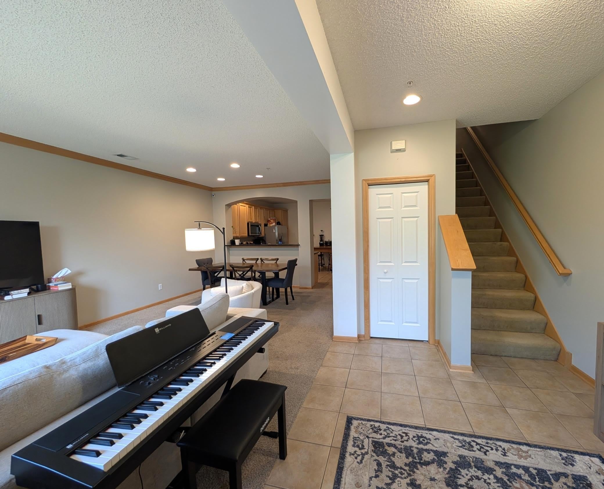 8391 Townsend Drive – photo 4