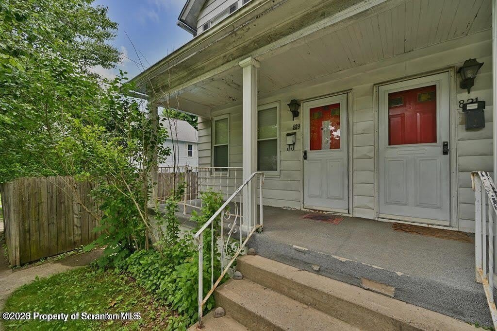 819 Delaware Street – photo 3