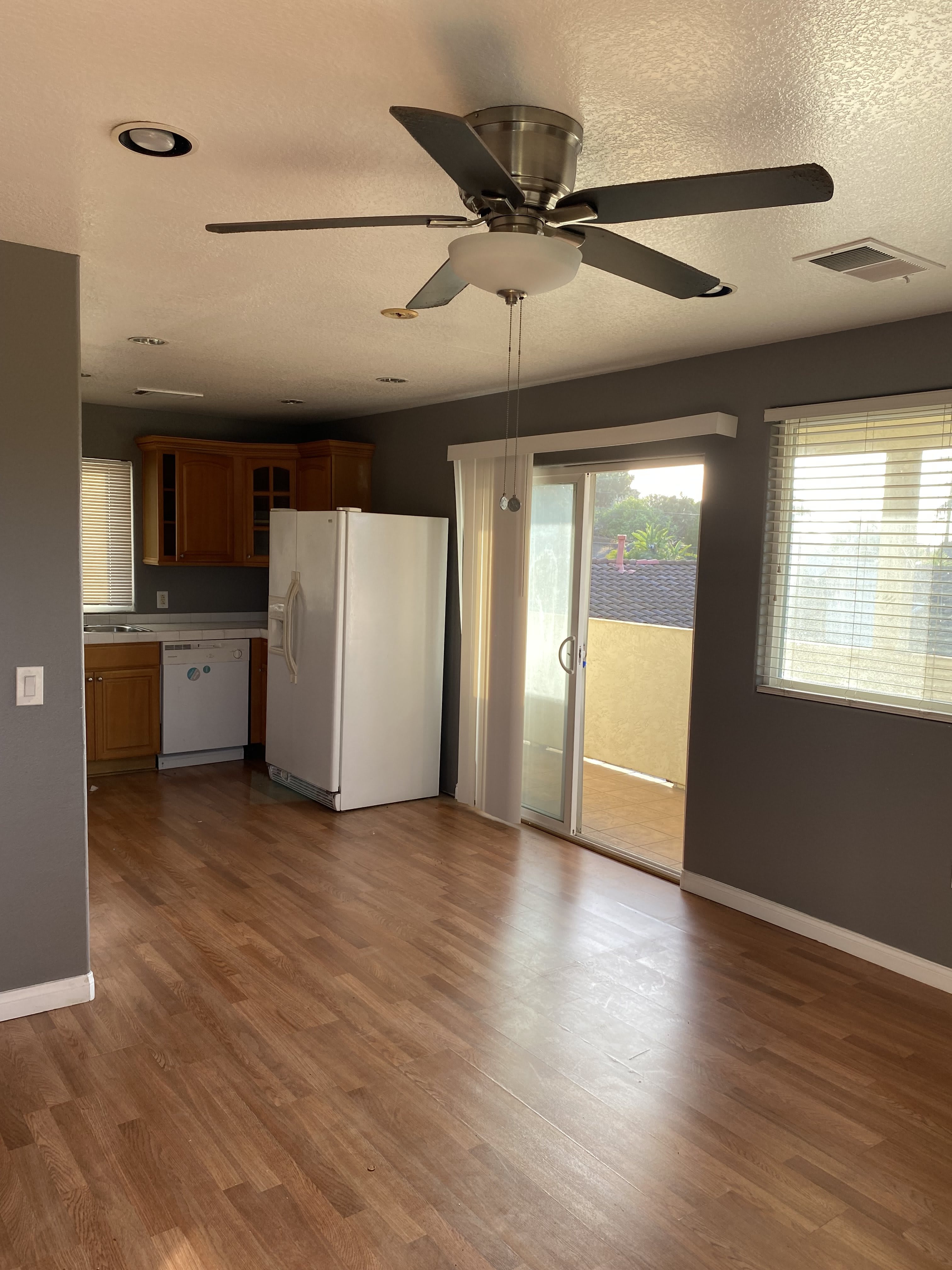 1516 Calavo Dr – photo 2