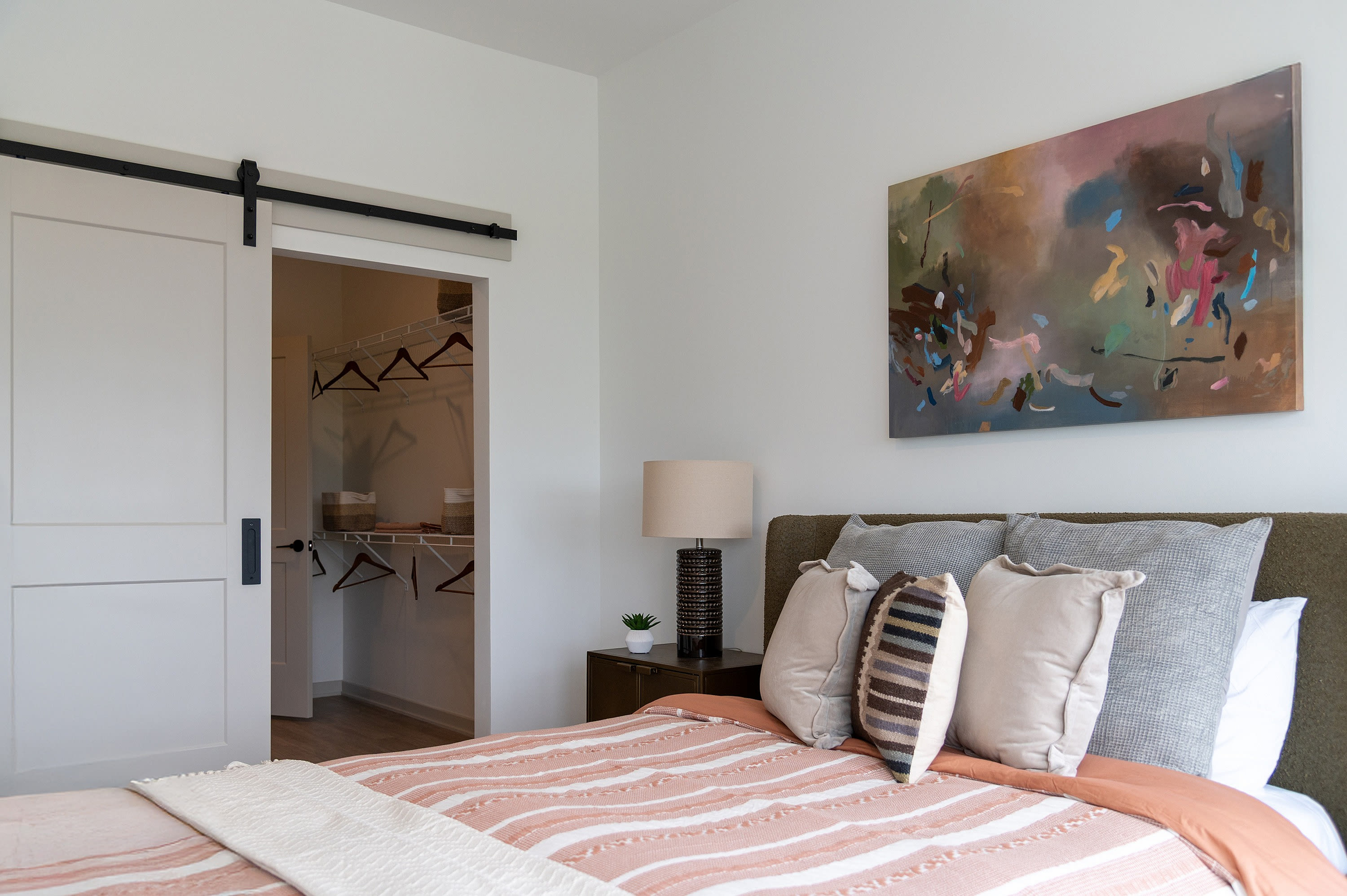 Versa Apartments – photo 4