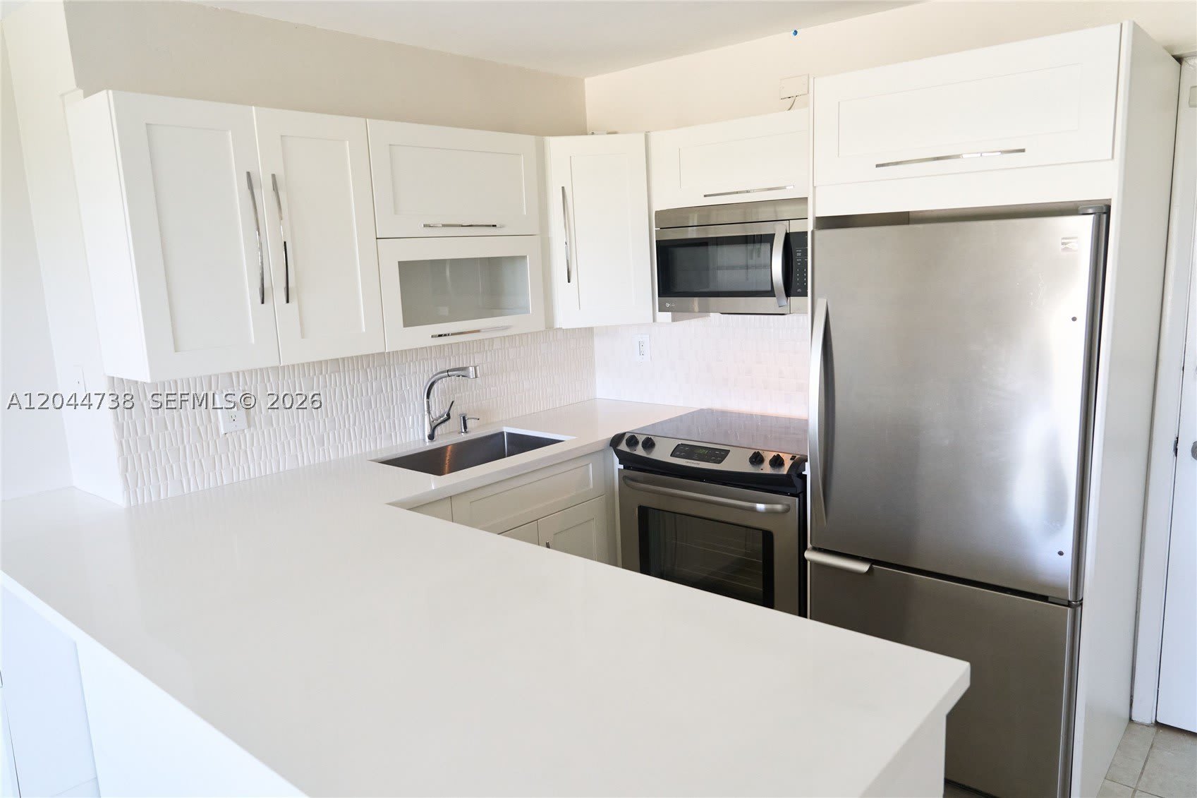 3000 N Ocean Blvd – photo 2