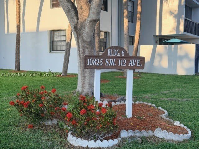 10825 SW 112th Ave – photo 2