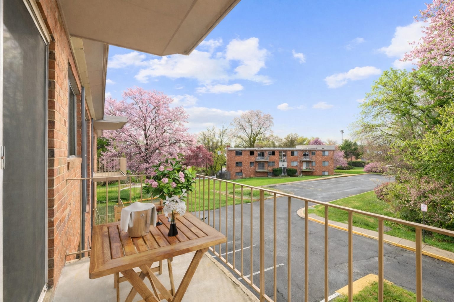 International Apartments – photo 2
