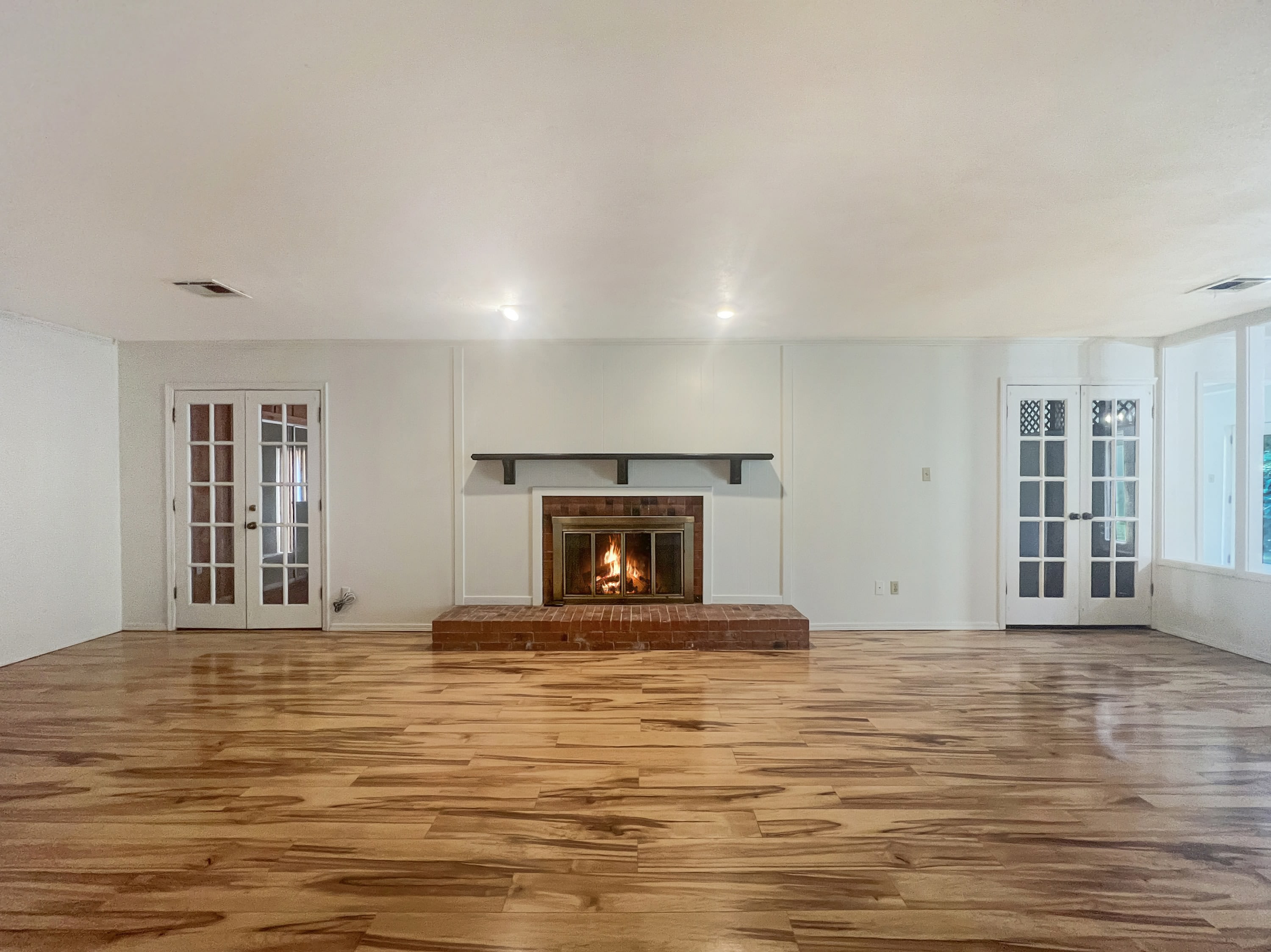 2604 Northeast Garden Lane – photo 5