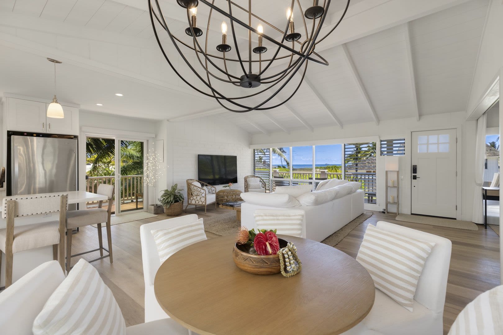 Private Luxury Home, Steps from the Beach w/ AC: Ranch Beach House Estate – photo 2