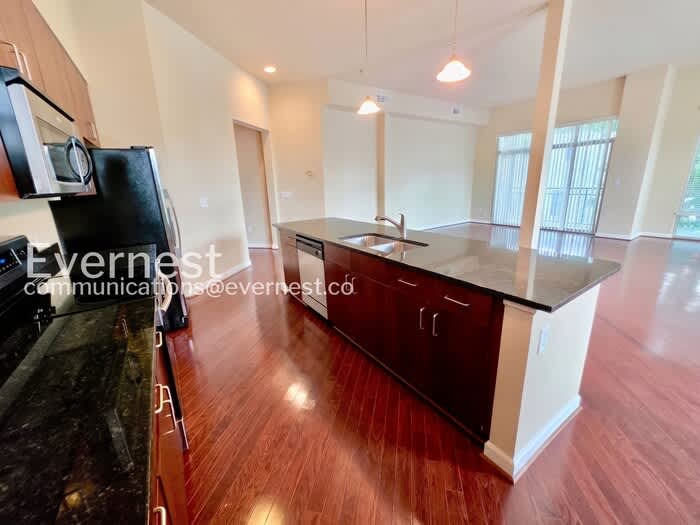 711 Cosmopolitan Drive Northeast – photo 5