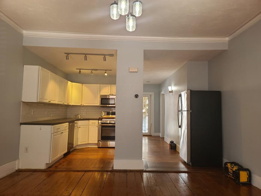 216 West 9th St. – photo 3