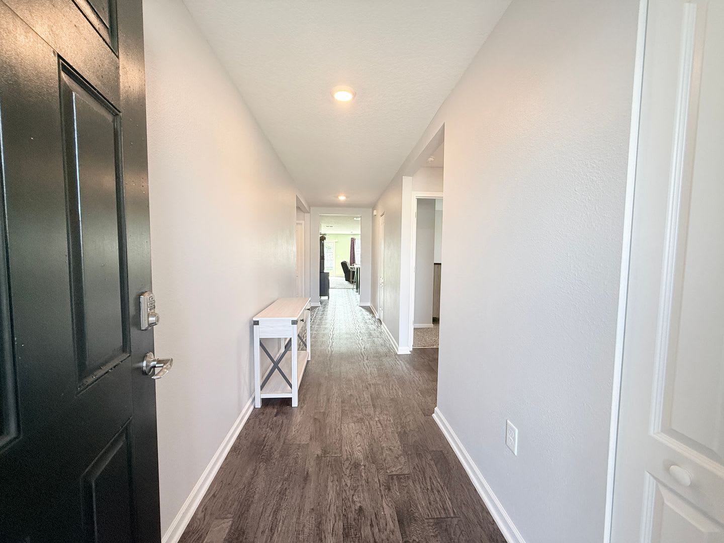 Huge Fenced Yard in a Quiet Cul-de-Sac! – photo 3