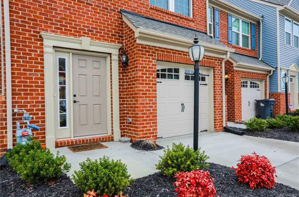 8952 Ringview Drive – photo 1