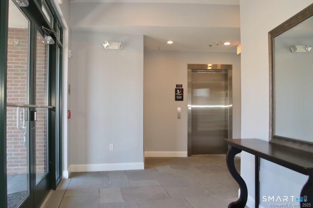 947 Hope Street – photo 3