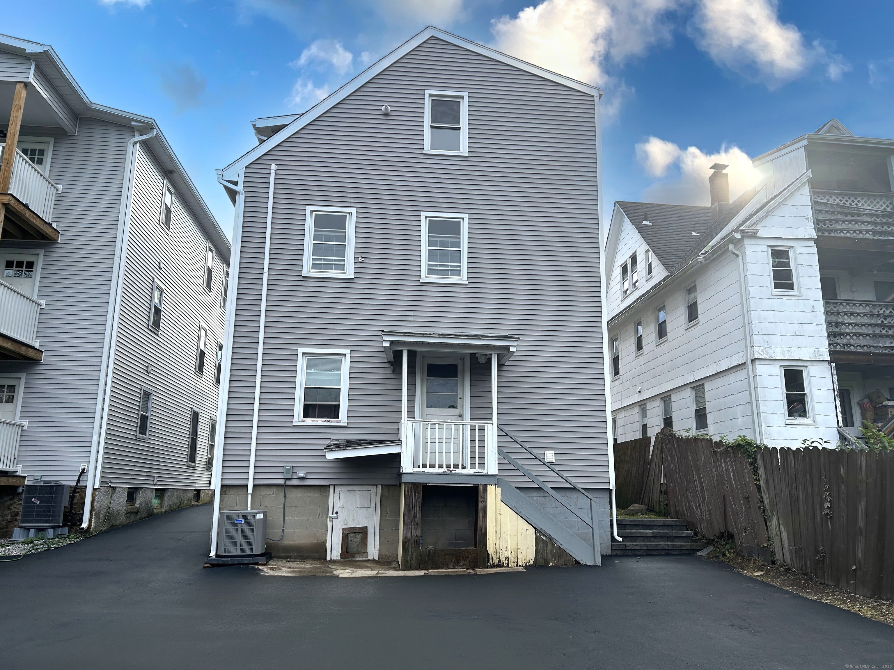 109 Churchill Street – photo 2