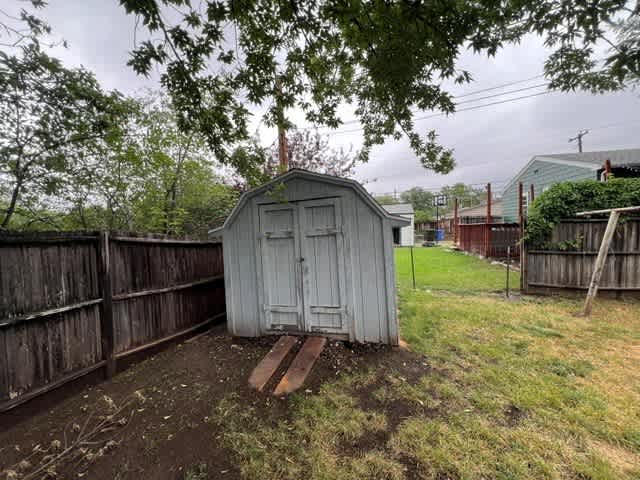 2125 Stirling St – photo 5