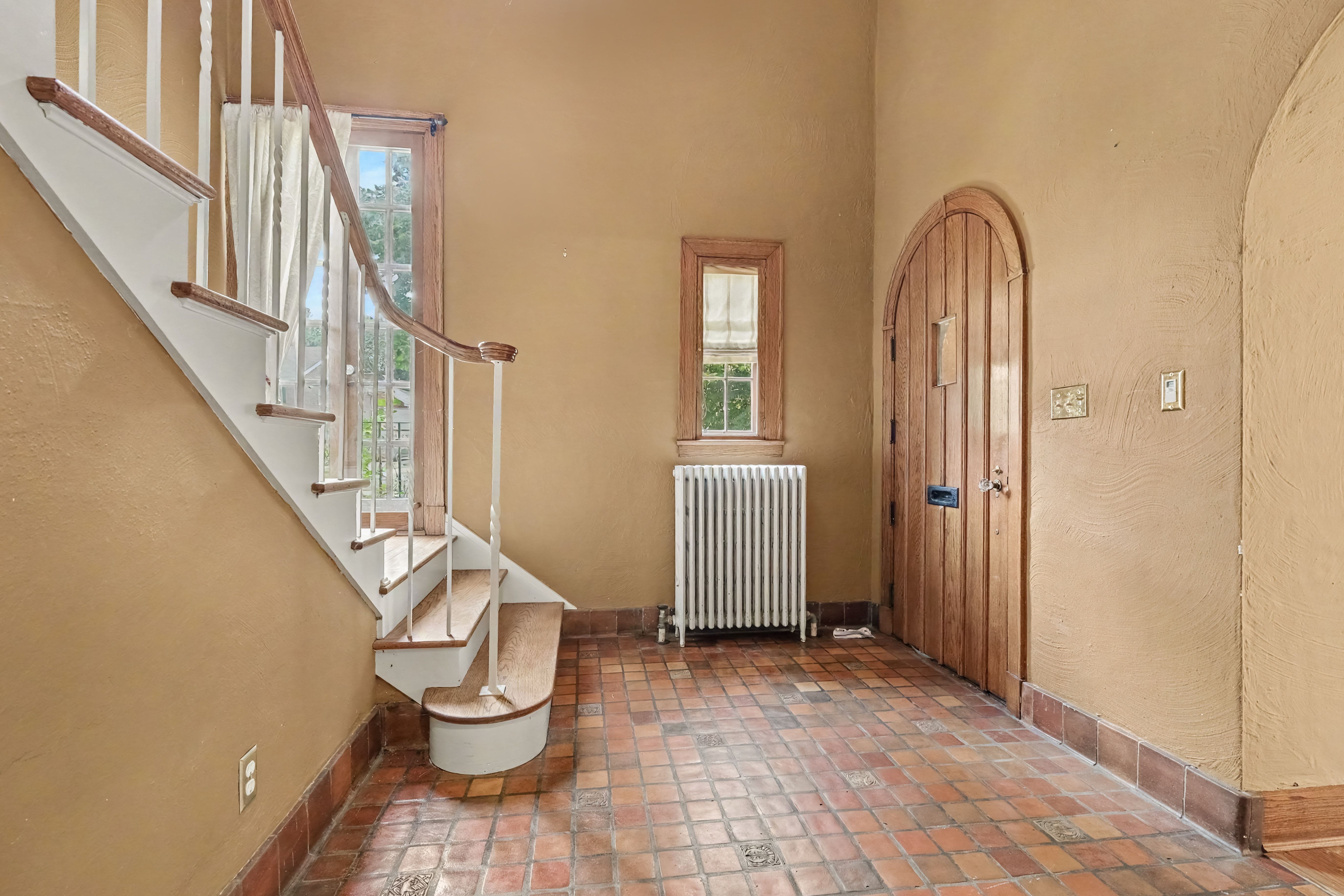 1139 Cadillac Dr SE – photo 4