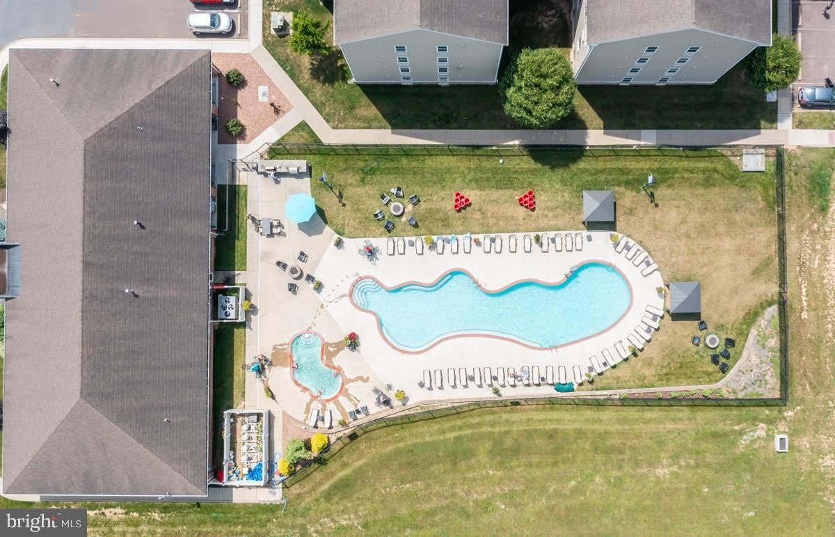 17000 CUB Circle – photo 1