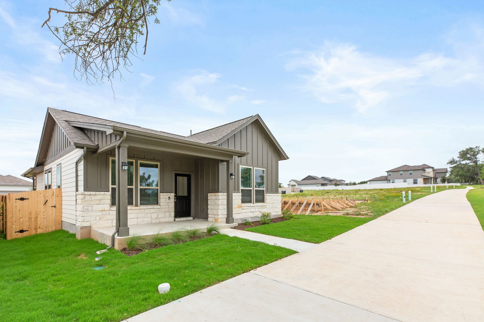 Beautiful 3 Bedroom 2 Bathroom Home In Kyle – photo 5
