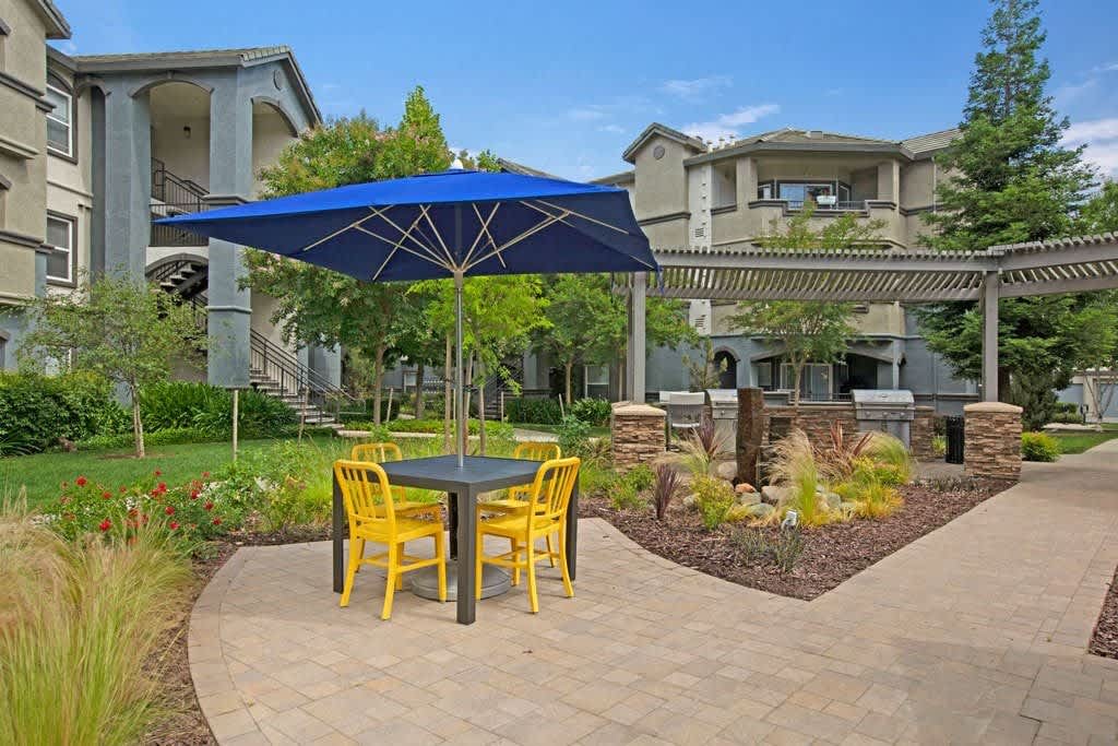 Broadleaf Apartments – photo 4