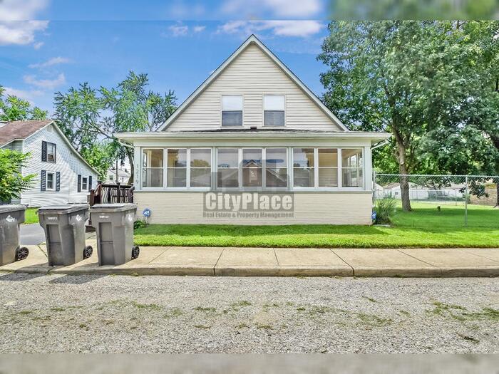 1219 East Perry Street – photo 1