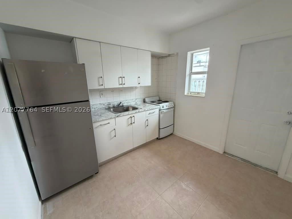2465 W Flagler St – photo 2