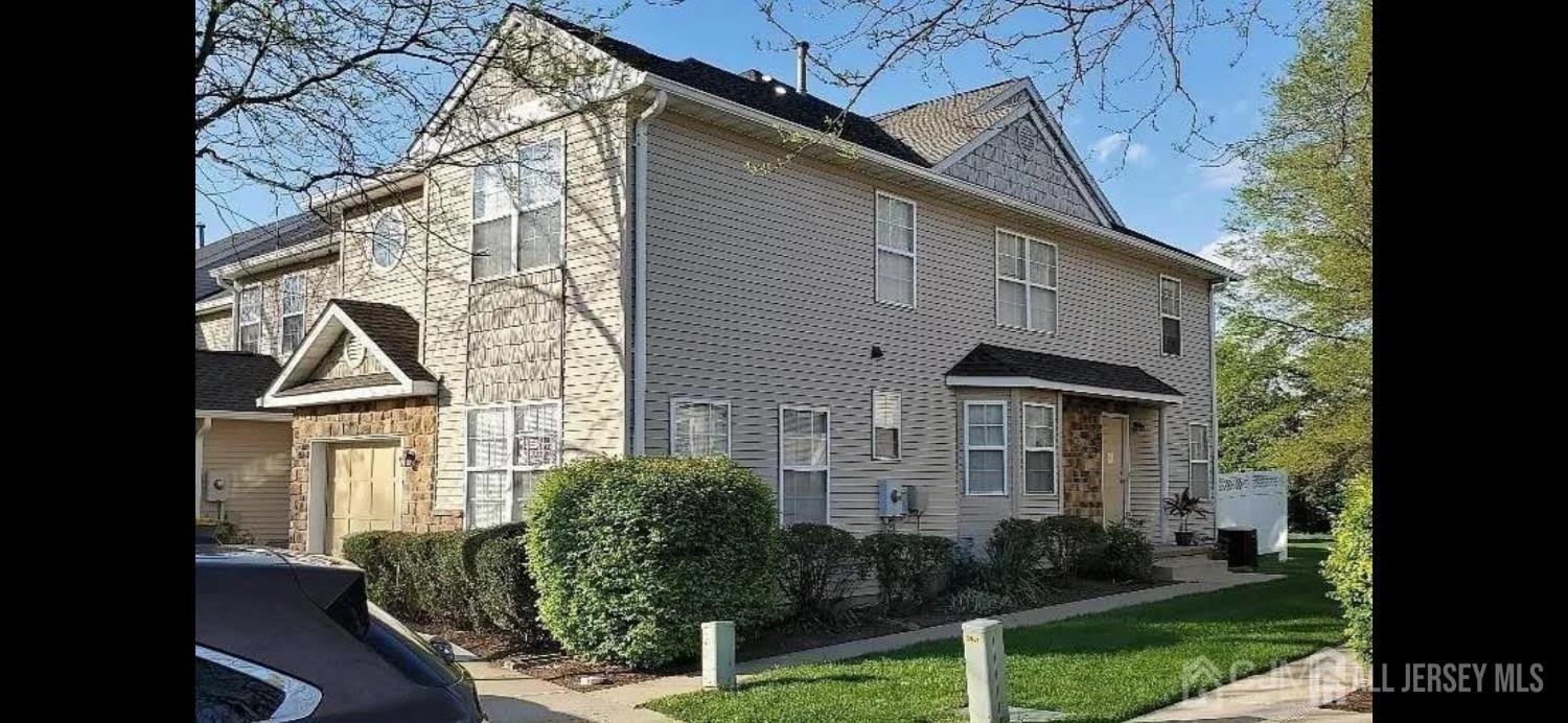 405 Cobblestone Court – photo 1