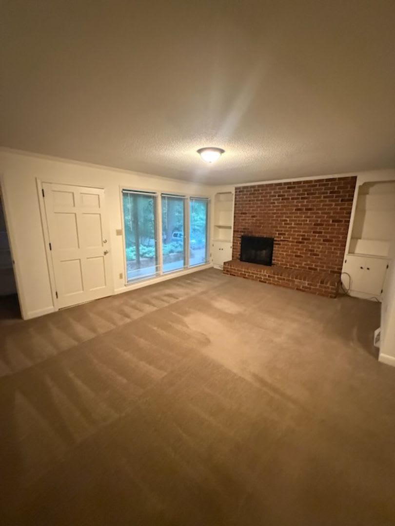 629 Mountain Rd, Apt. B – photo 2