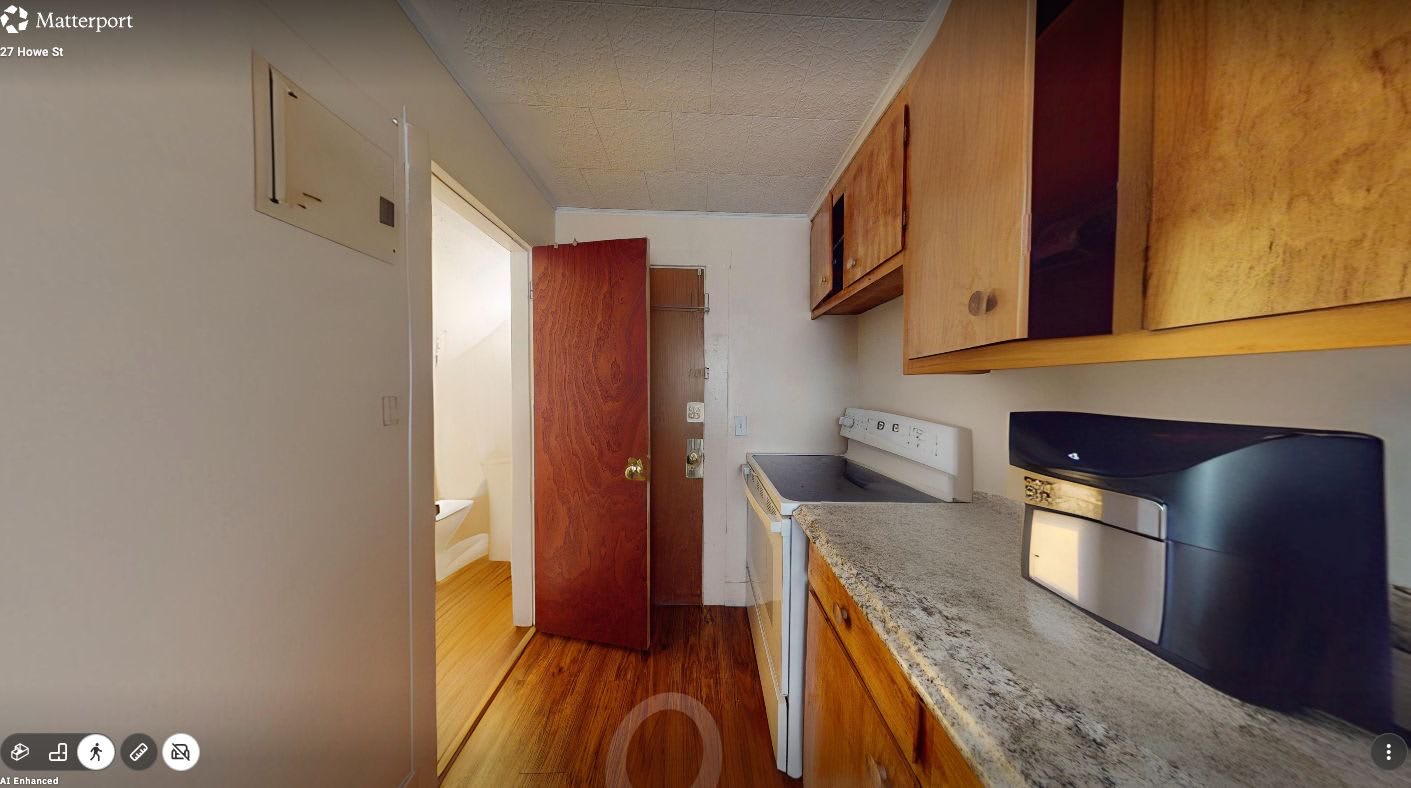 27 Howe St – photo 2