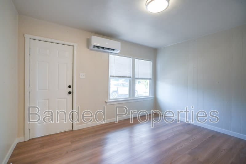 8927 W 2800 S – photo 4