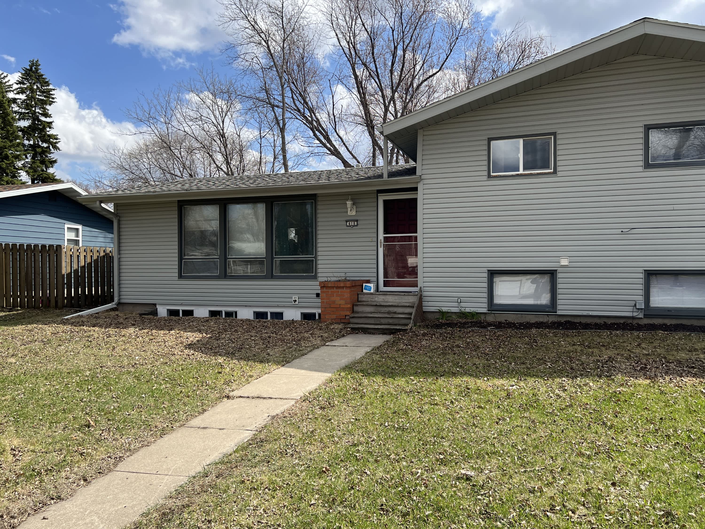 418 Forest Avenue North – photo 1