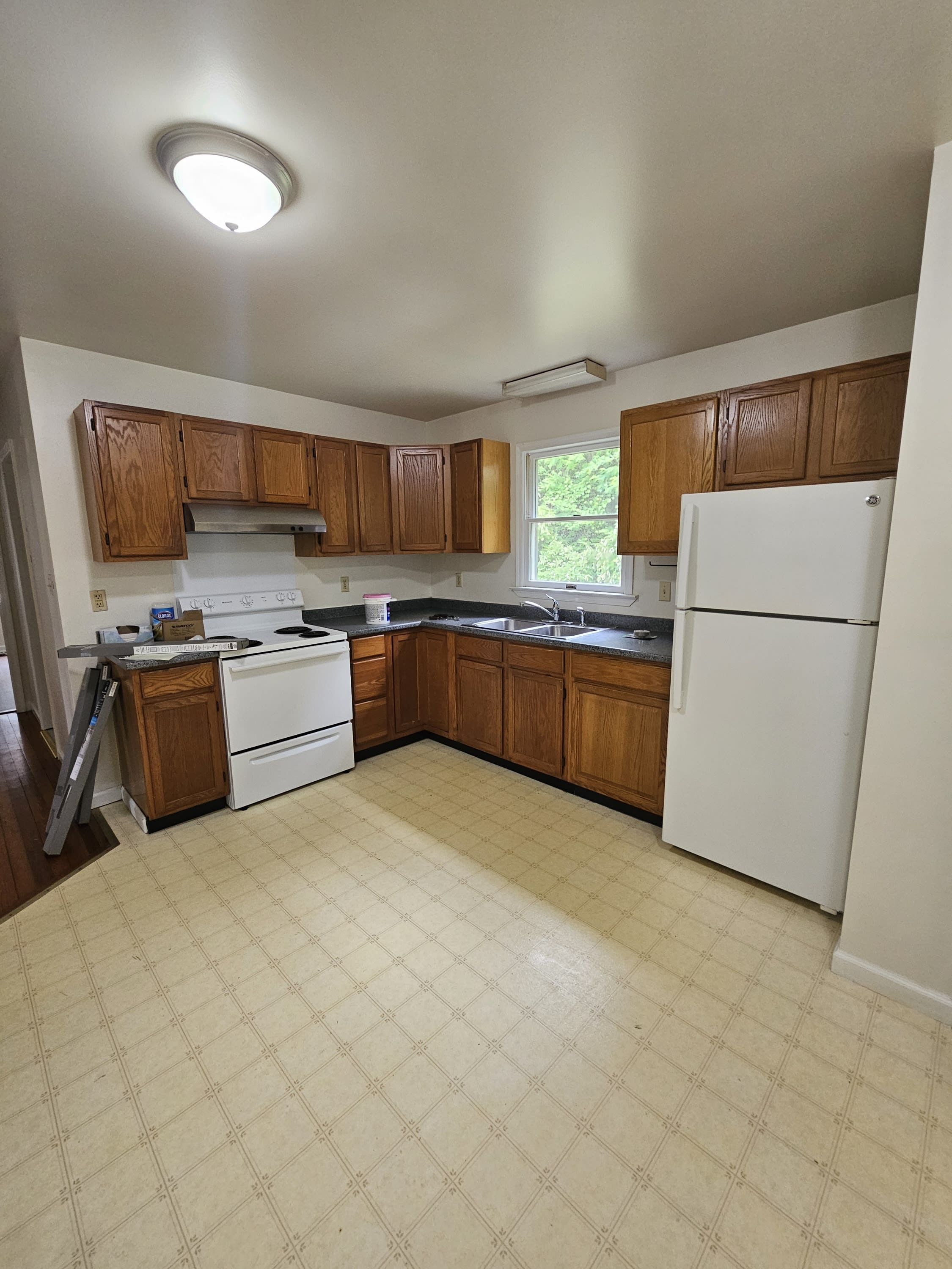 26534 Royal Oak Road – photo 2