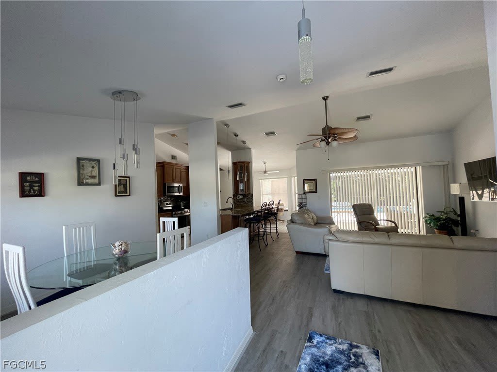 130 SE 44th Street – photo 4