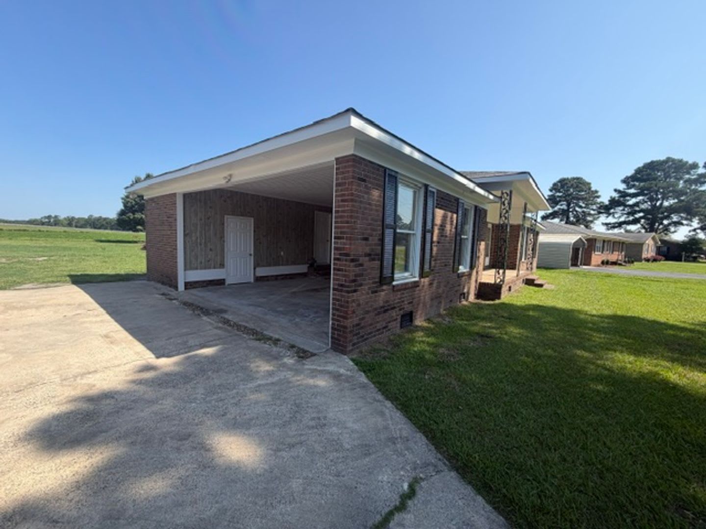 2146 Crescent Dr. – photo 3