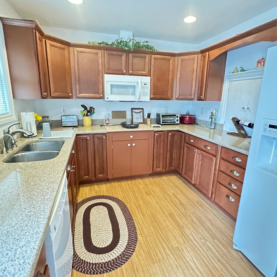 Courtyard Vista Cottage A Peaceful Retreat With Stunning Views And A Charming Courtyard 300 Utility Fee – photo 5