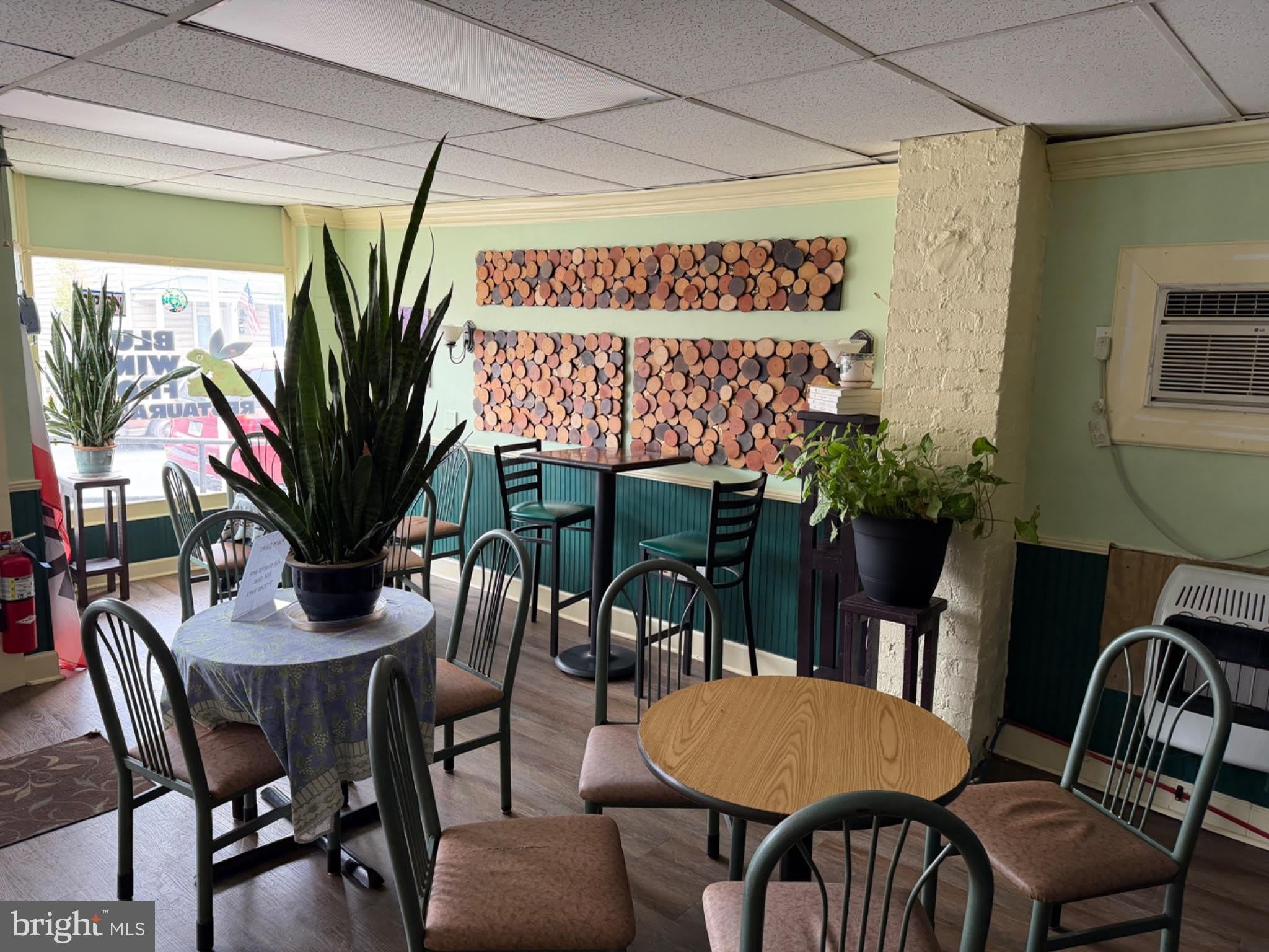 219 W KING Street – photo 3