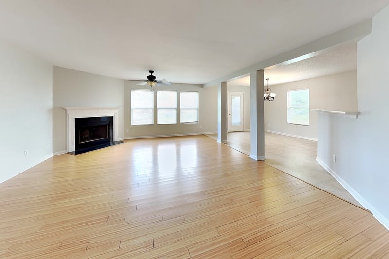 7030 Maple Park Ln – photo 2