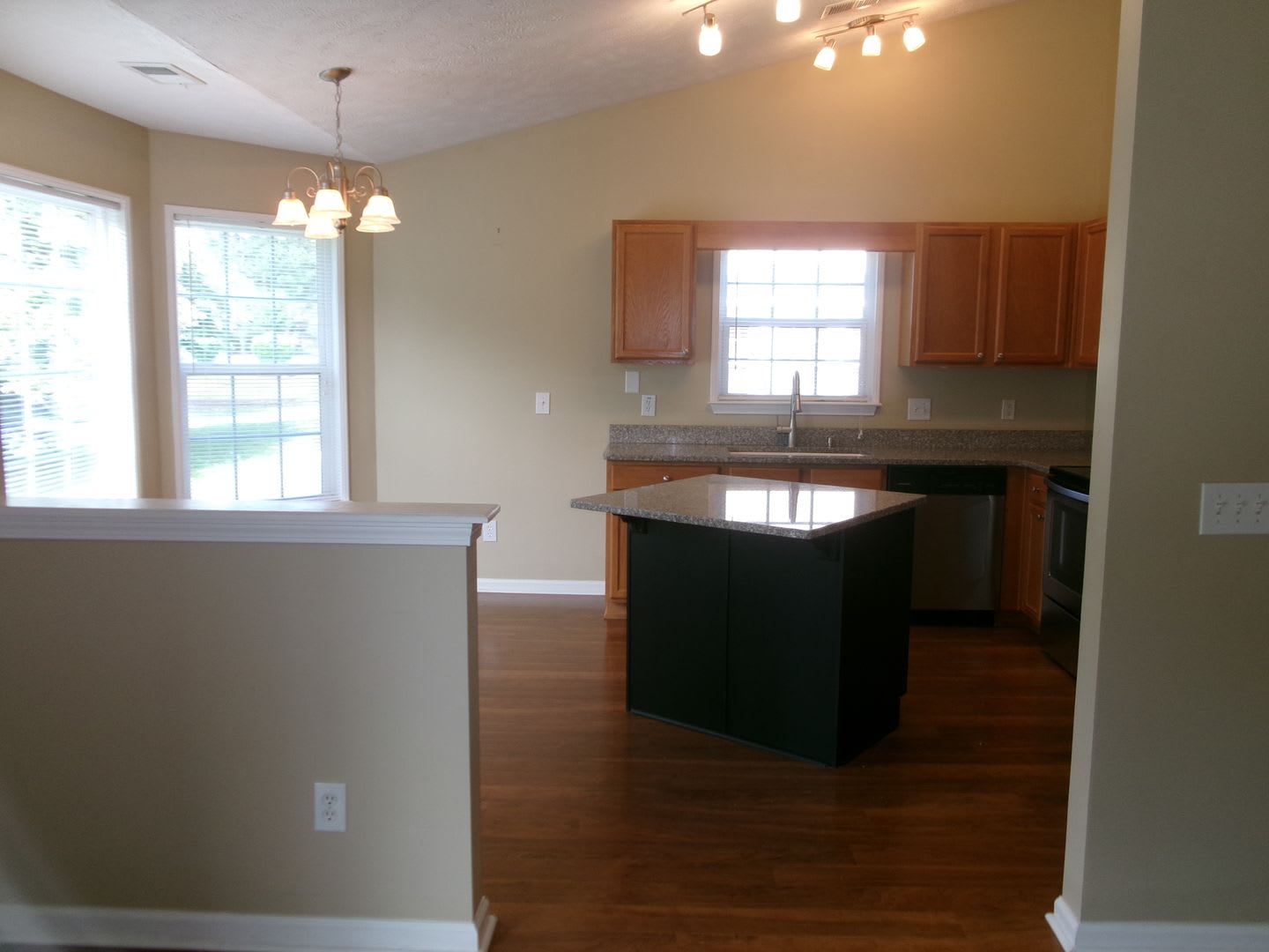 3 bedroom home in Walker Woods – photo 5