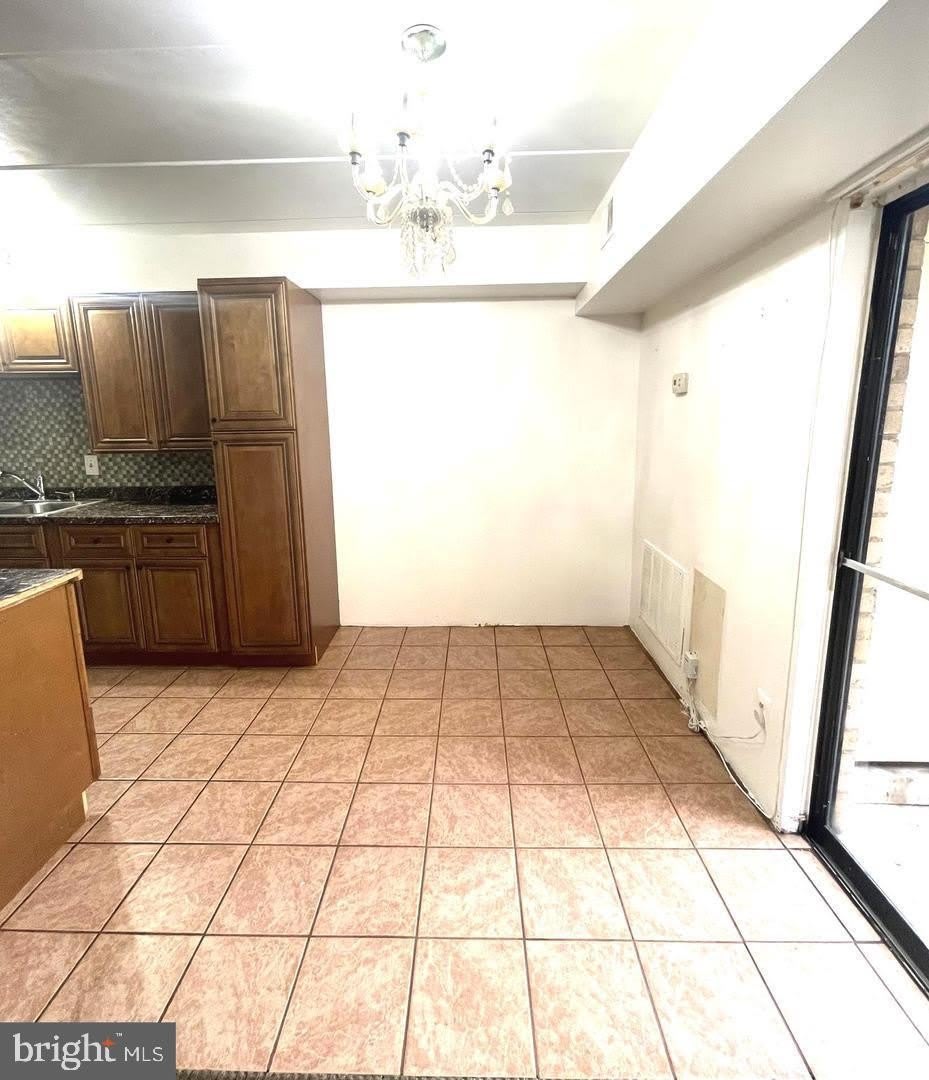 2323 FREETOWN Court – photo 4