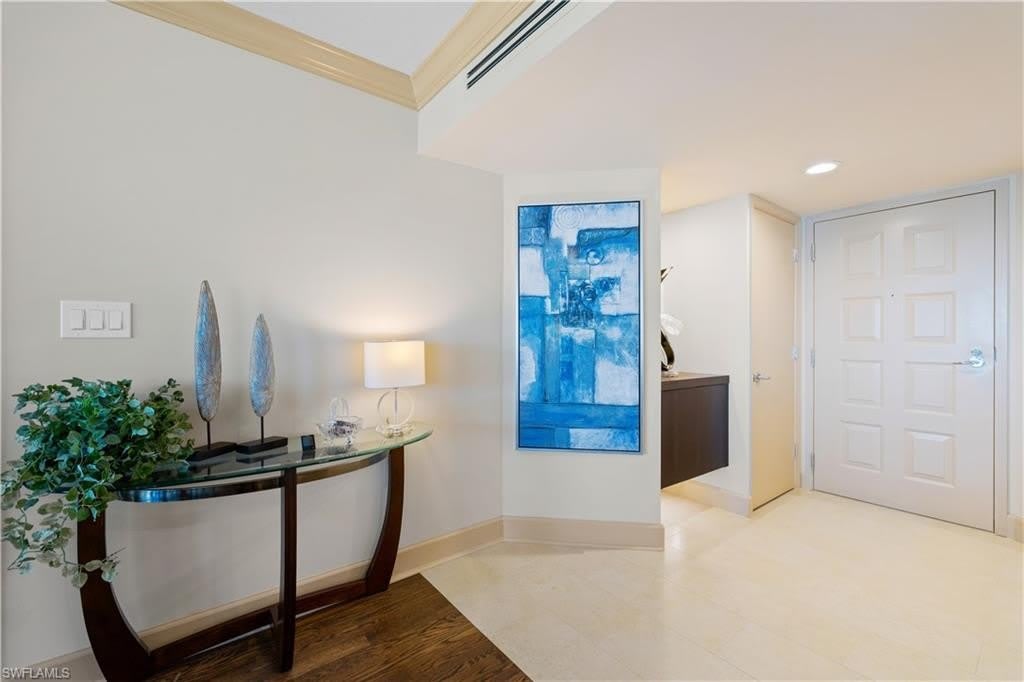 4651 Gulf Shore Blvd N – photo 3