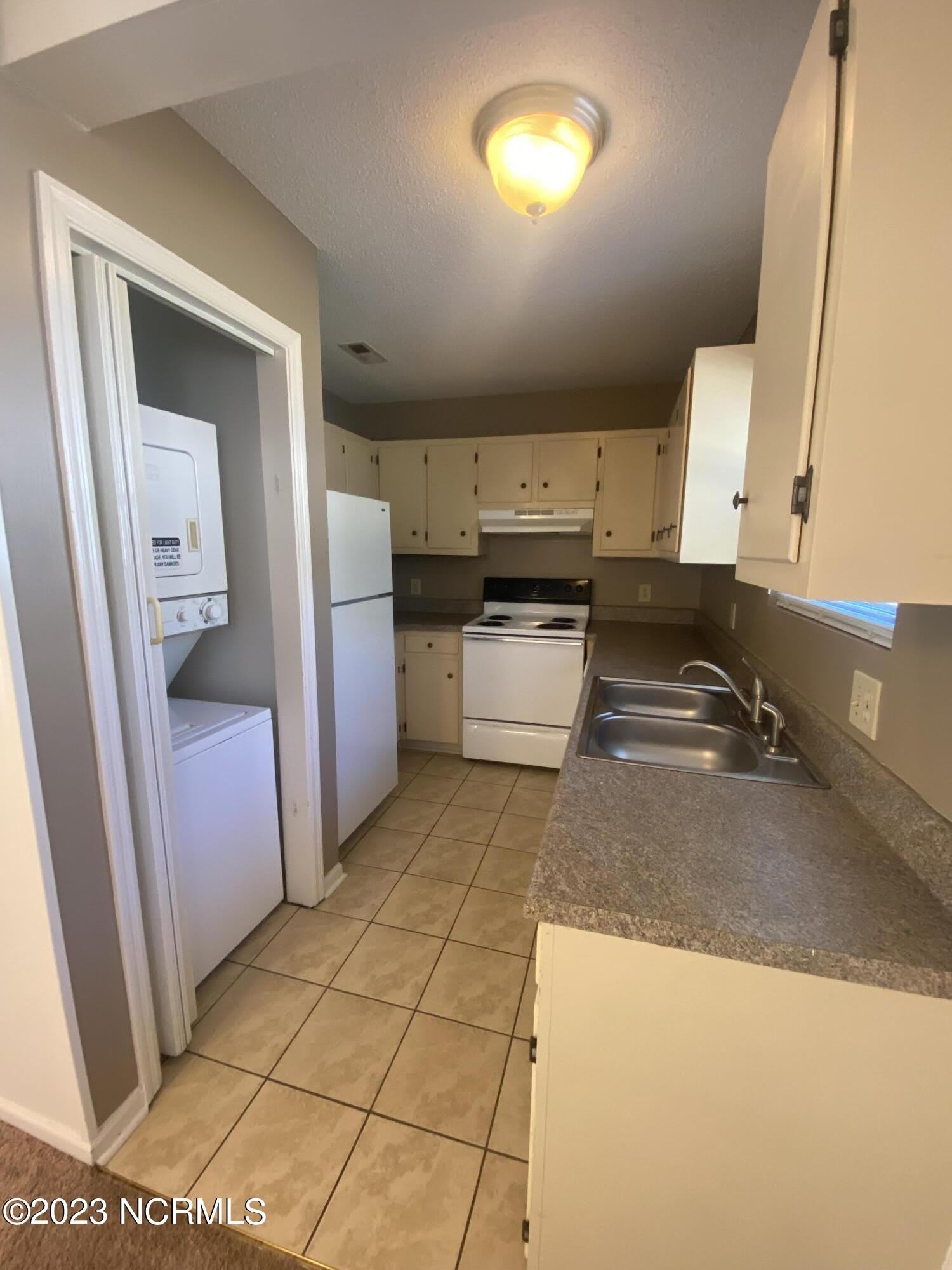 251 Cordell Circle – photo 4