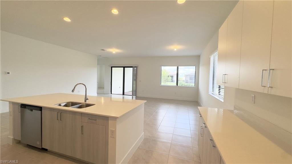 5105 PENELLA AVE – photo 3
