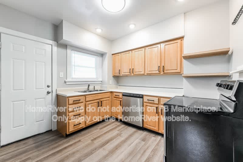3025 Norwood Ave – photo 2