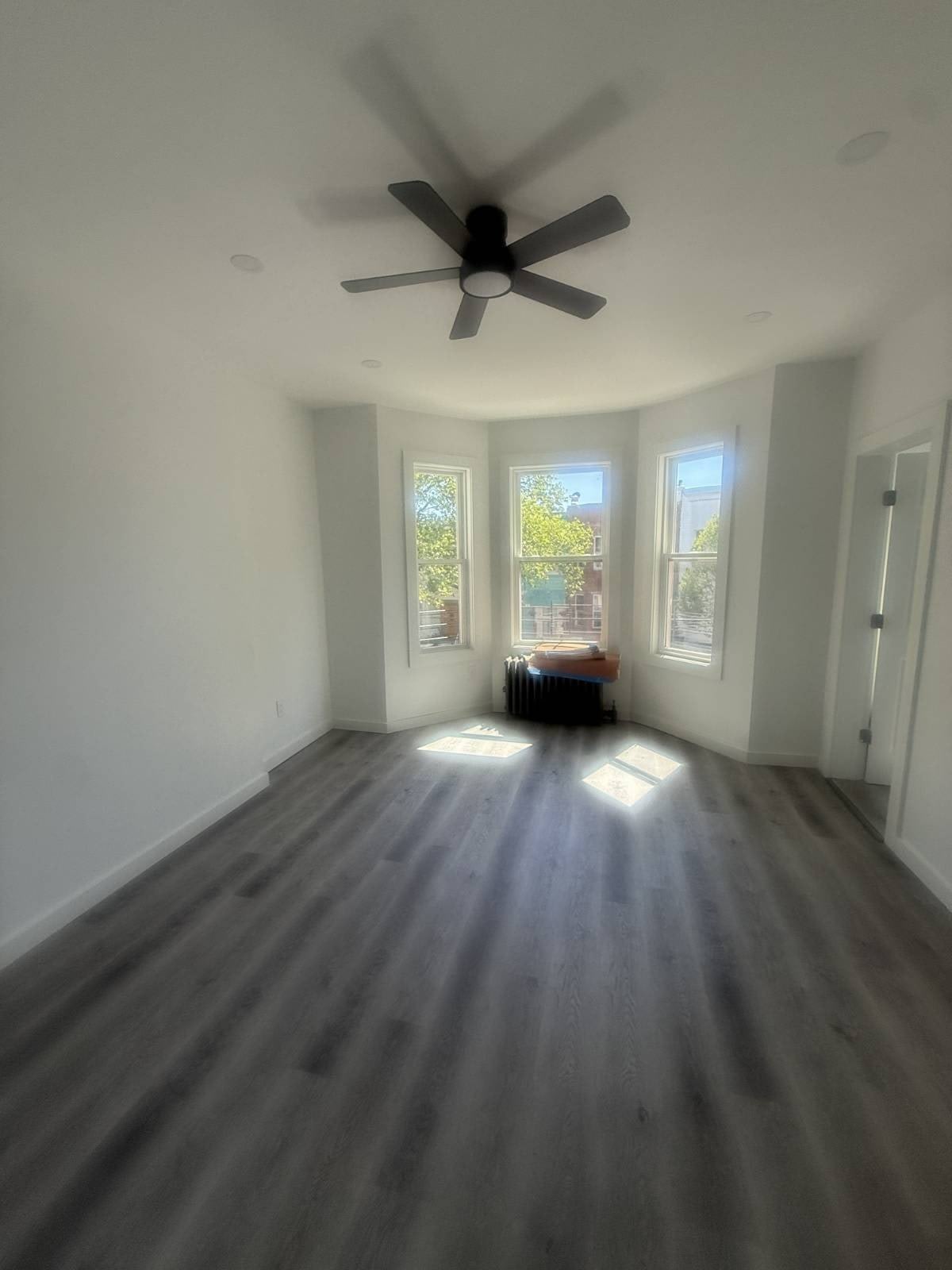 739 43rd St – photo 4