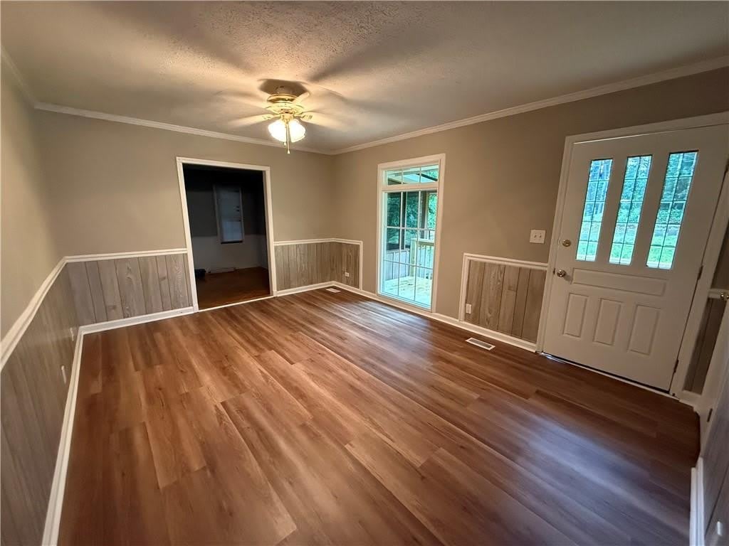 3945 Fraser Circle – photo 2