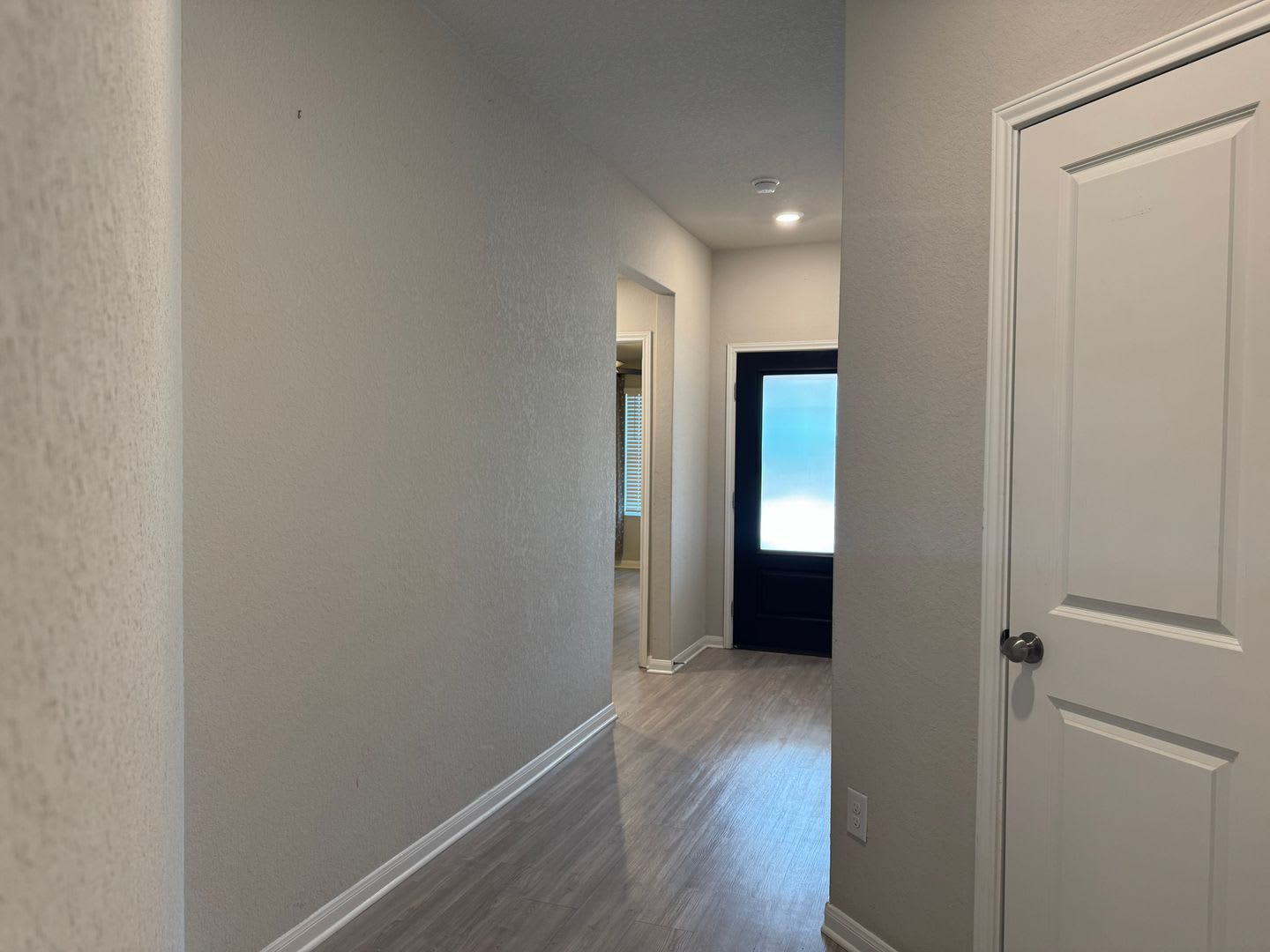 Welcome home to 12702 Mirecourt Way! – photo 3