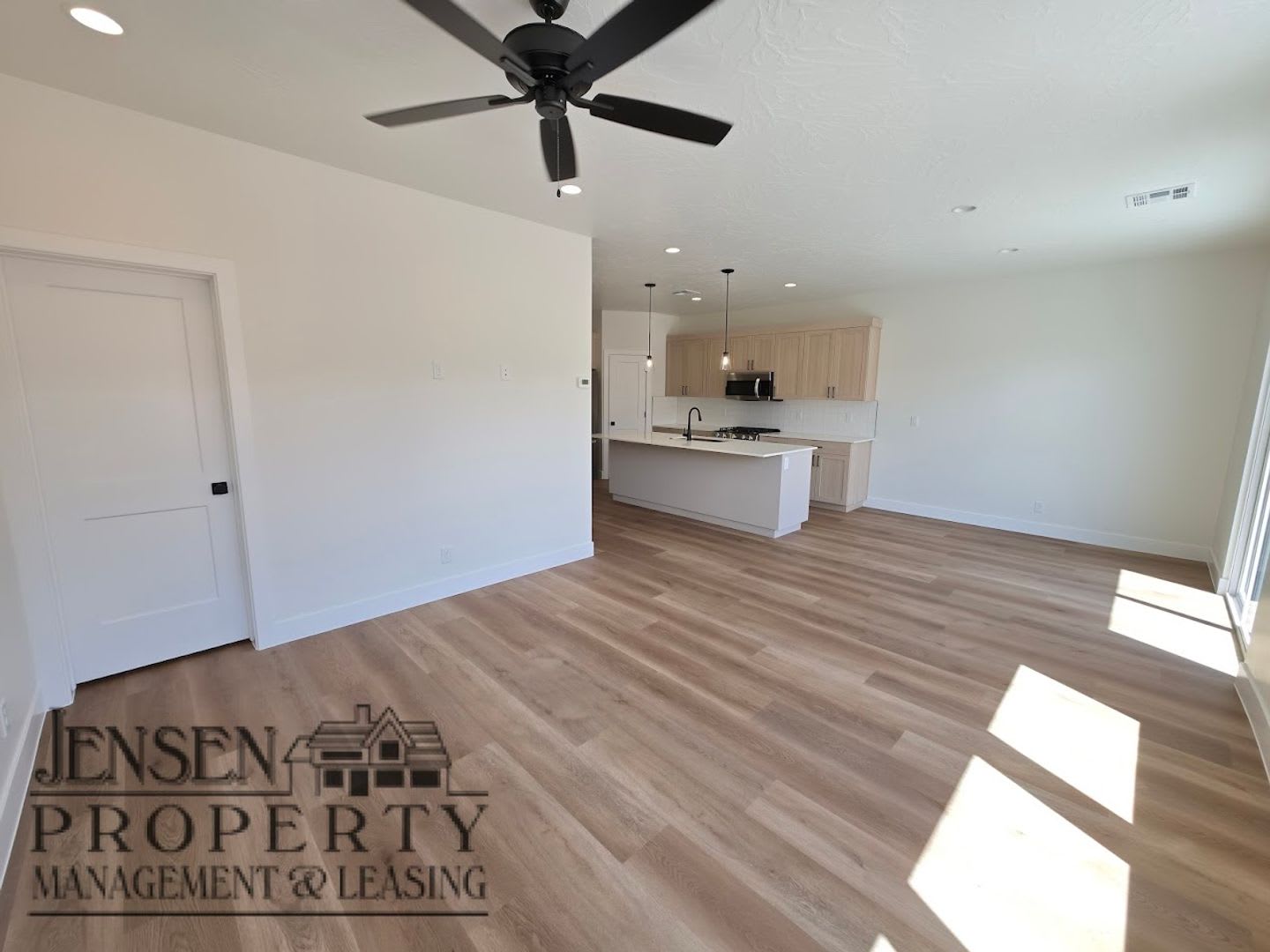 Brand New Town Home – photo 5