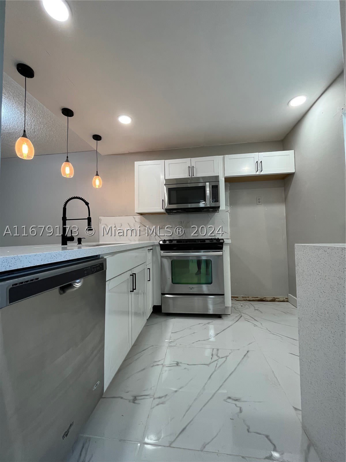 5102 NW 36th St – photo 4