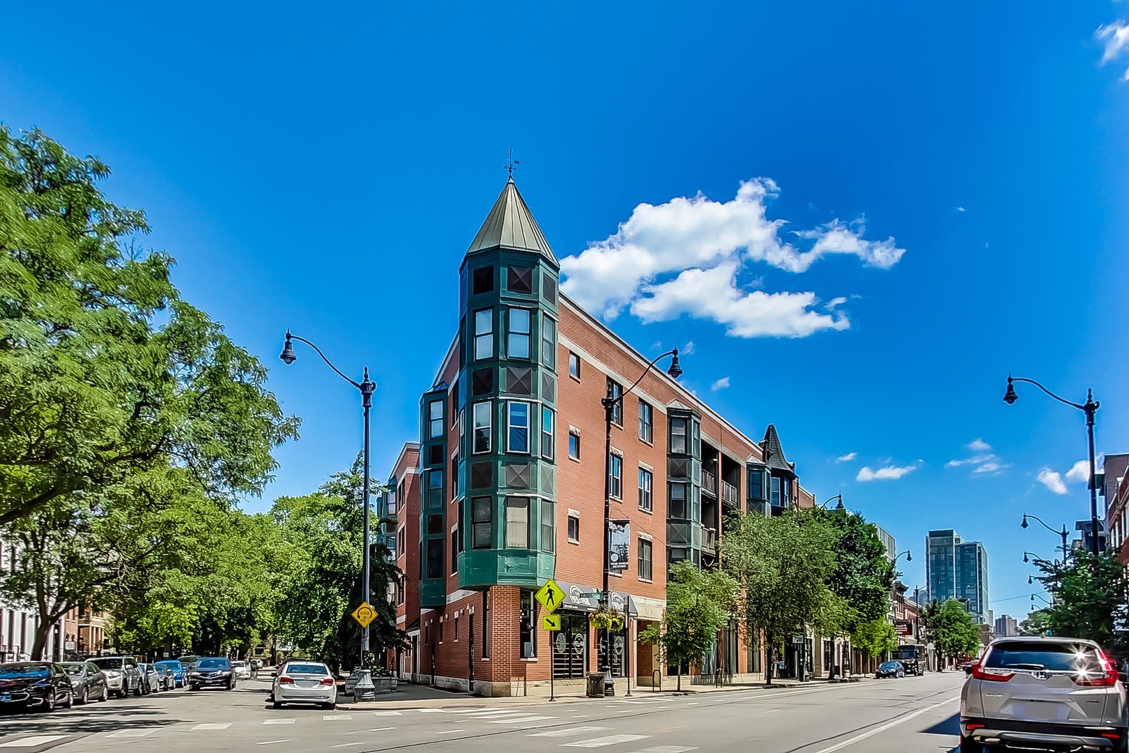 845 W ALTGELD Street – photo 1