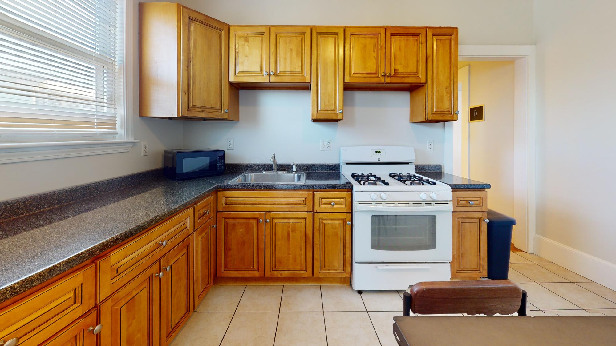 11 Elder St – photo 2